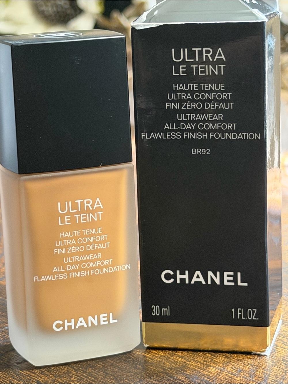 CHANEL Ultra Le Teint Foundation in Creamy Beige (BR92)